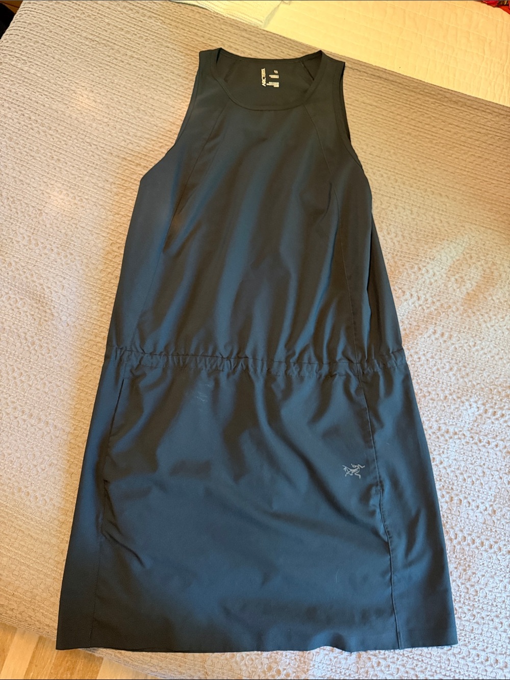 Arc'teryx Black Sleeveless Active Dress